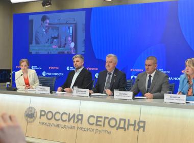 Центр «ВОИН» совместно с Минкультуры России и RT представил просветительский проект «ВОИН.КИНО»