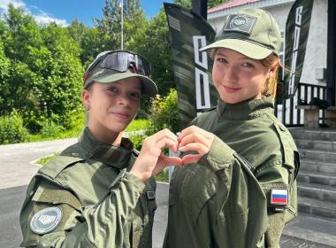 Десять молодых москвичей стали участниками летней смены «Время юных героев» от Центра «ВОИН» на Камчатке
