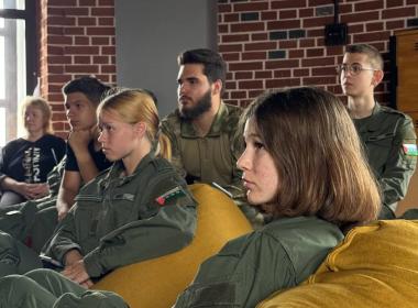 Более 1120 курсантов Центра «ВОИН» посмотрели фильм «9 секунд» о подвиге Героя России Алдара Цыденжапова