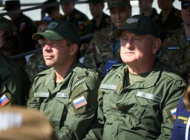 Дмитрий Шевченко встретился с семьей Абдуллиных, представляющих Центр «ВОИН» в финале «Семейной зарницы»