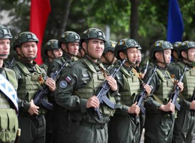 Более 850 инструкторов и курсантов Центра «ВОИН» приняли участие в парадах Победы